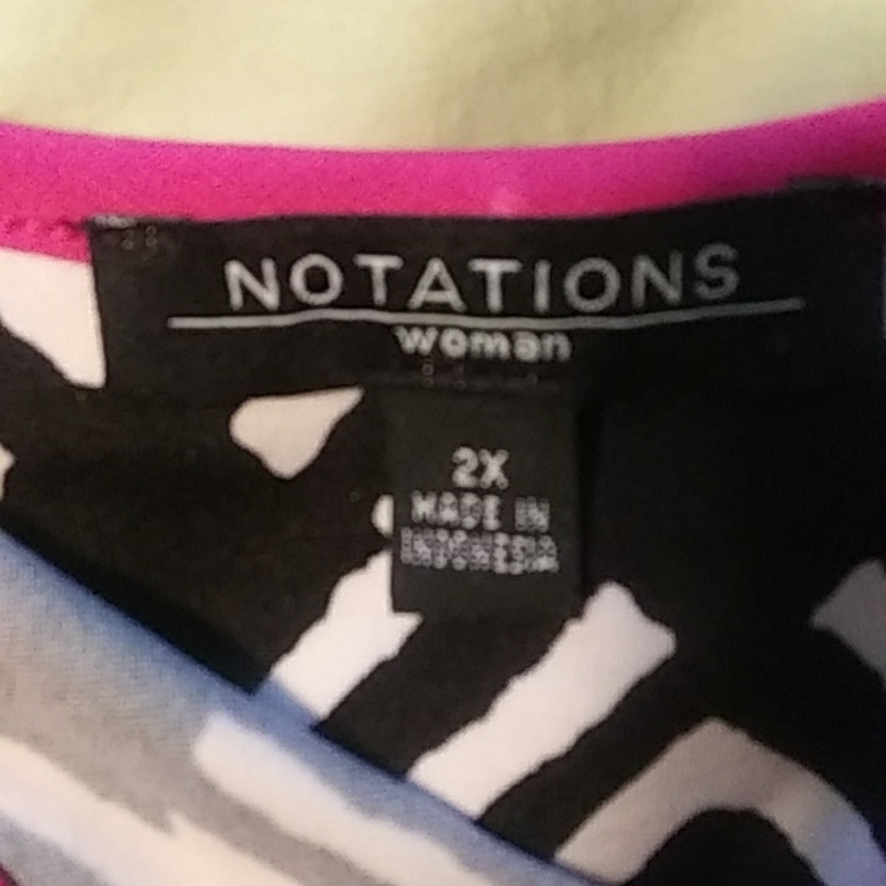 Women's Notations V Button Patterned Top - image 6